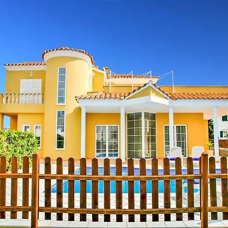 Villa Cala'n Blanes Sleeps 6 Pool Air Con Wifi Cala'N Blanes (Menorca)